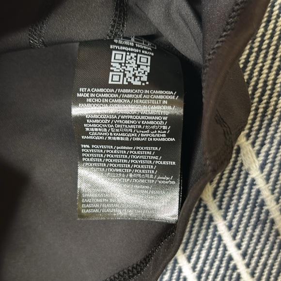 Guess Tatiana Active Top - Picture 3 of 6